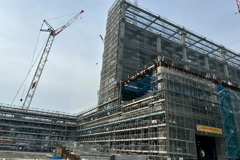 足場工事の施工例